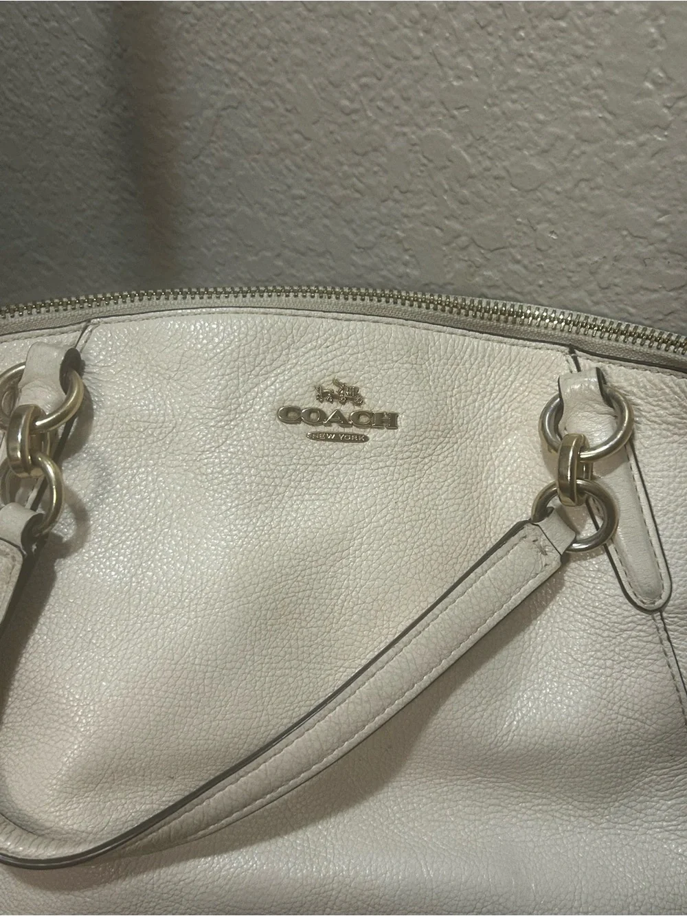 Authentic COACH Cream Pebbled Leather Crossbody Shoulder Bag with Gold Hardware